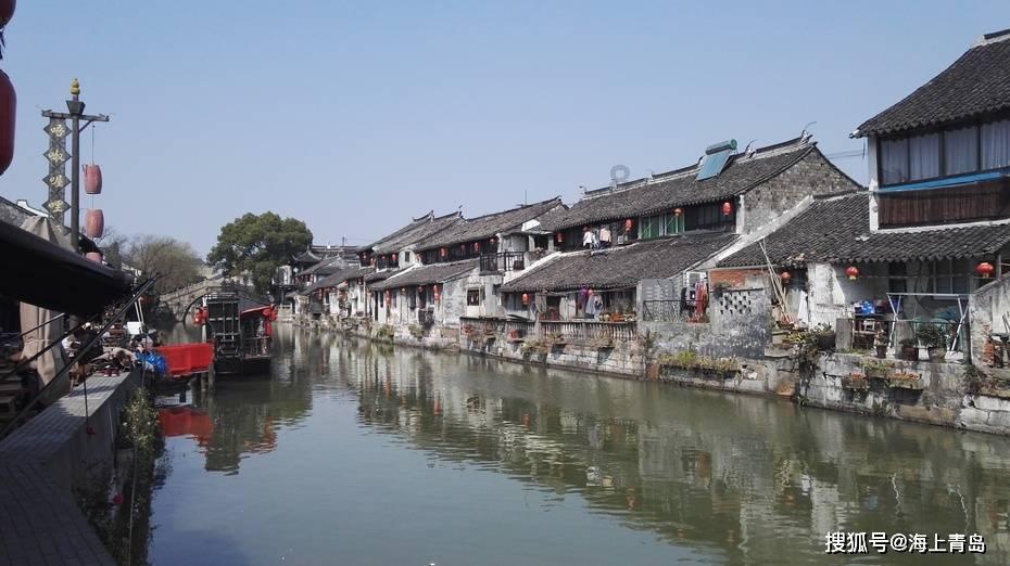 宋时薇拉着行李，箱从大上下来。傅执故在线阅读